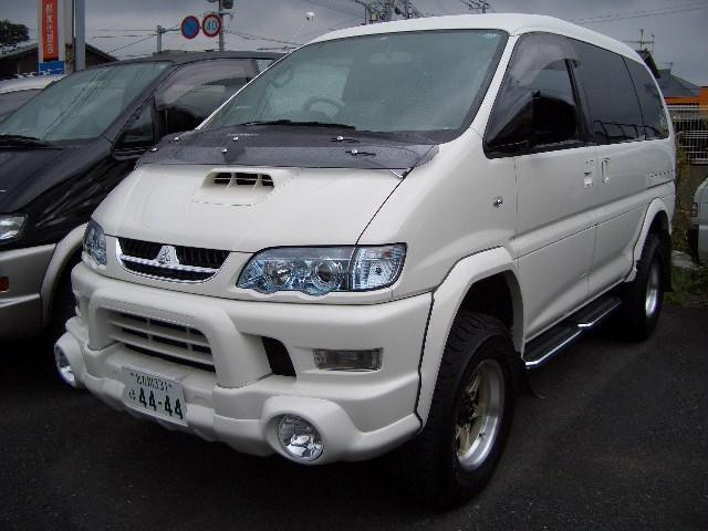 Фендера стеклопластик на Delica p8W - 97год - по настоящее время (рестайлинг 2)