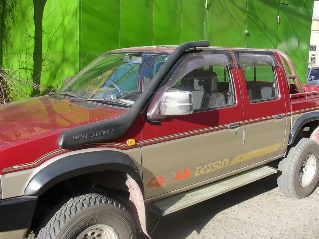 Шноркель из стеклопластика на Nissan Datsun 1989-1996